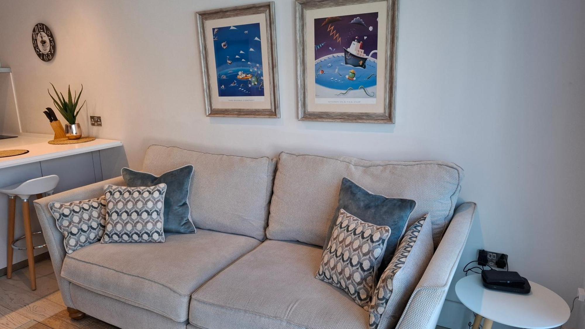 Saltwater Suites At Fistral 뉴키 객실 사진